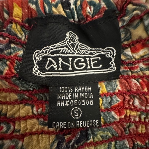 Angie Romper Size Small Beige & earth tones with Floral Print with pockets - Picture 4 of 8